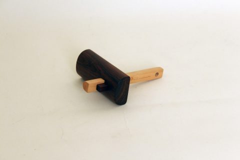 Curved marking gauge